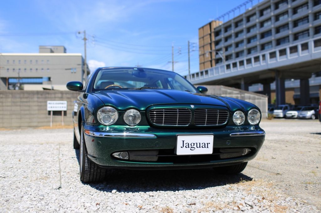 jaguar_xj